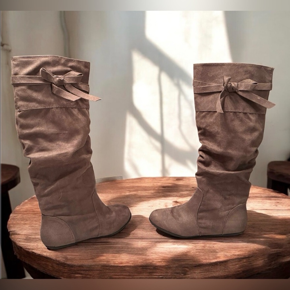 JUST FAB Women's Suede Knee-High Boots - Brown SIZE 6 NEW IN BOX